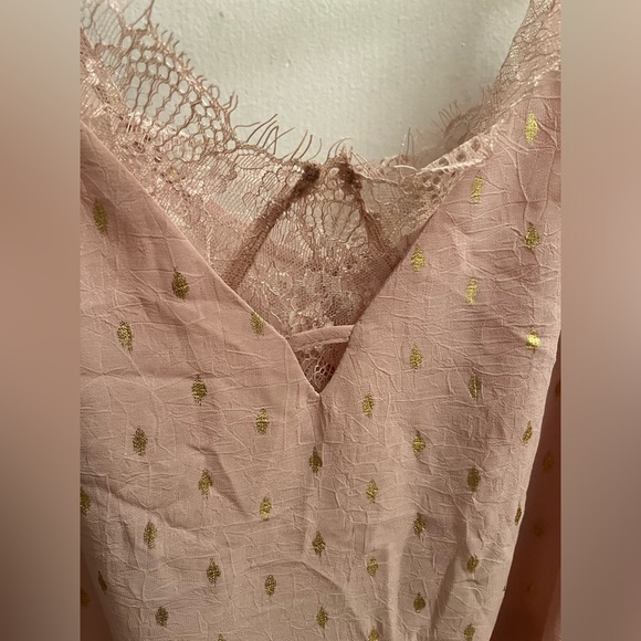 Blu Pepper S Tank Top with Lace - Picture 2 of 5